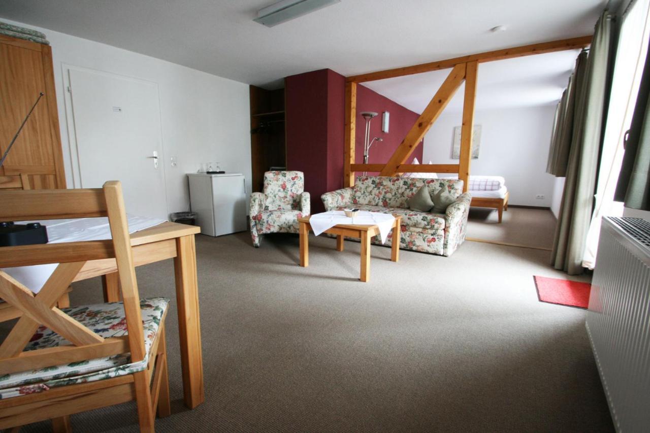 Cafe-Pension Feldbergblick Титизее-Нойштадт Экстерьер фото