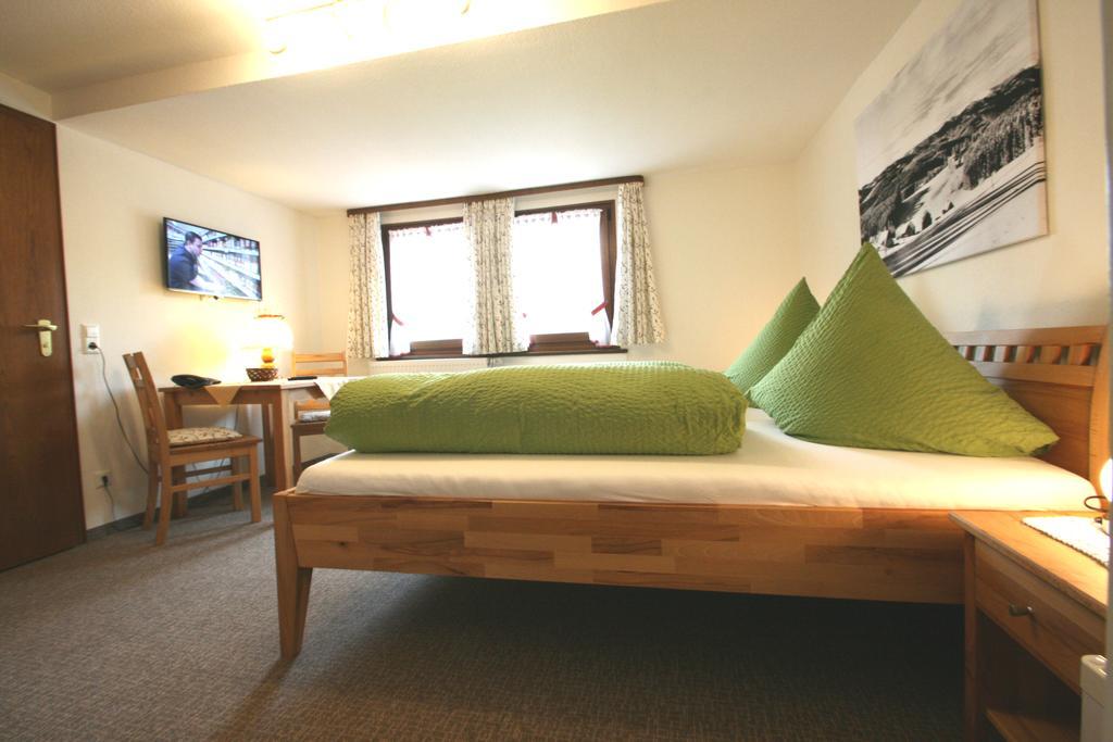 Cafe-Pension Feldbergblick Титизее-Нойштадт Экстерьер фото
